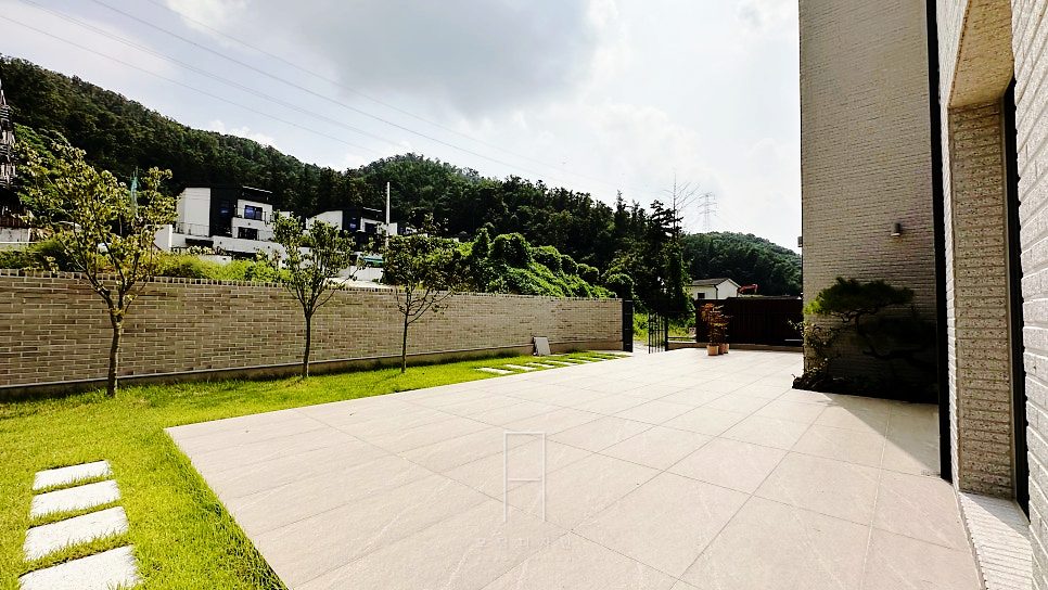 판교 전원주택 발코니 · 외부